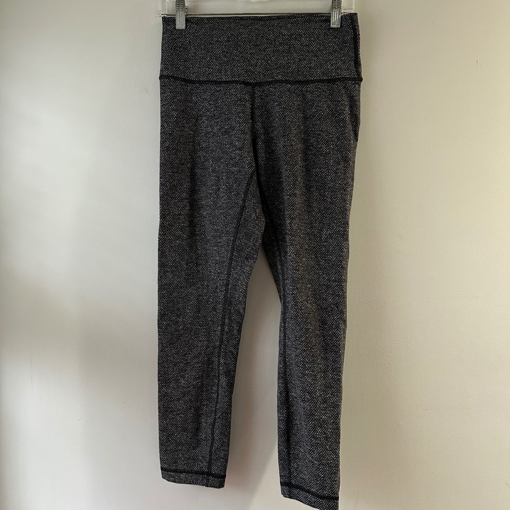 Lululemon herringbone leggings cropped high rise black white activewear‎ size 8